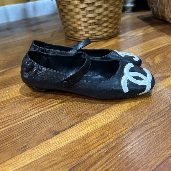 Chanel Cambon Quilted Leather Maryjane Ballet Flats - Rare and Hard to Find!! - Picture 9 of 15